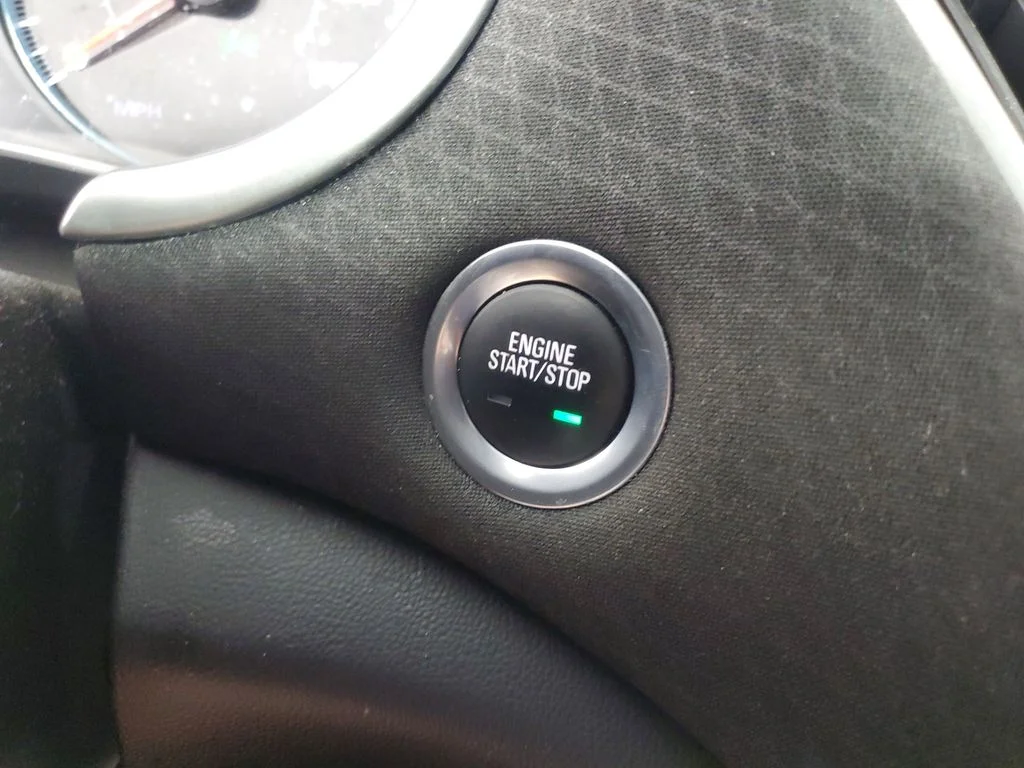 Used 2022 Silver Chevrolet LT image 22