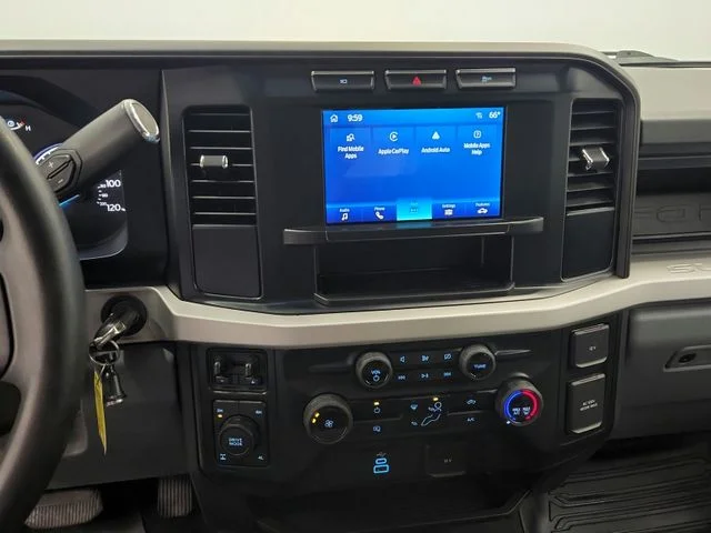 Used 2023 Silver Ford XL image 43