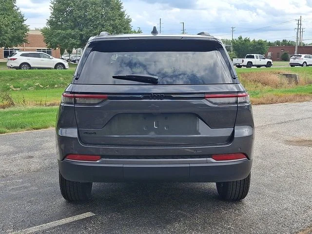 New 2026 Gray Jeep Altitude image 6