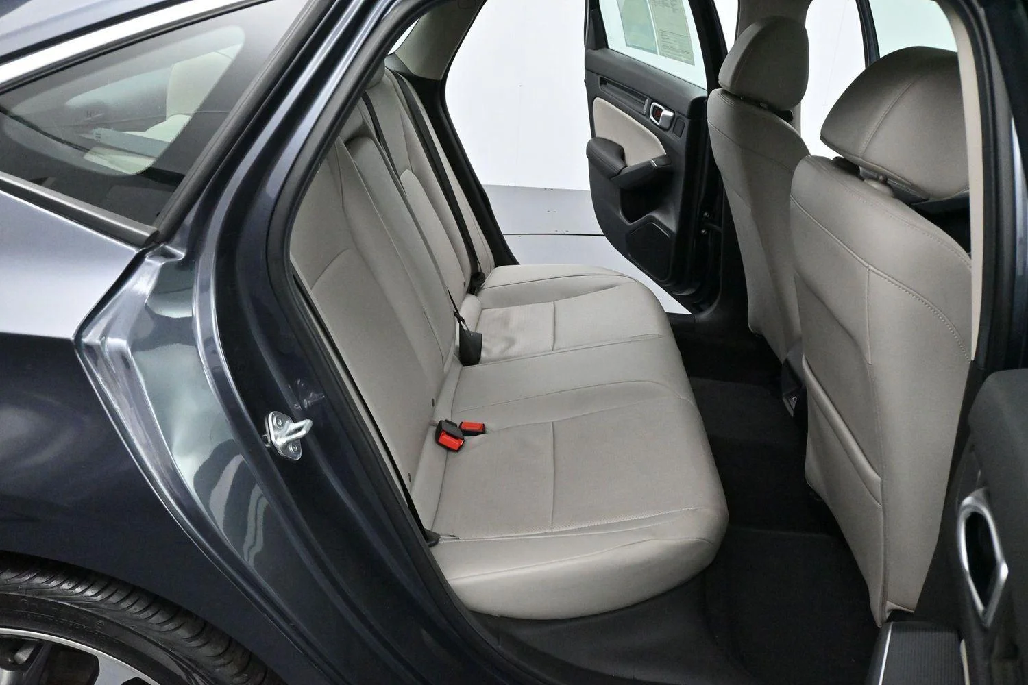 Used 2024 Meteorite Gray Metallic Honda Touring image 34