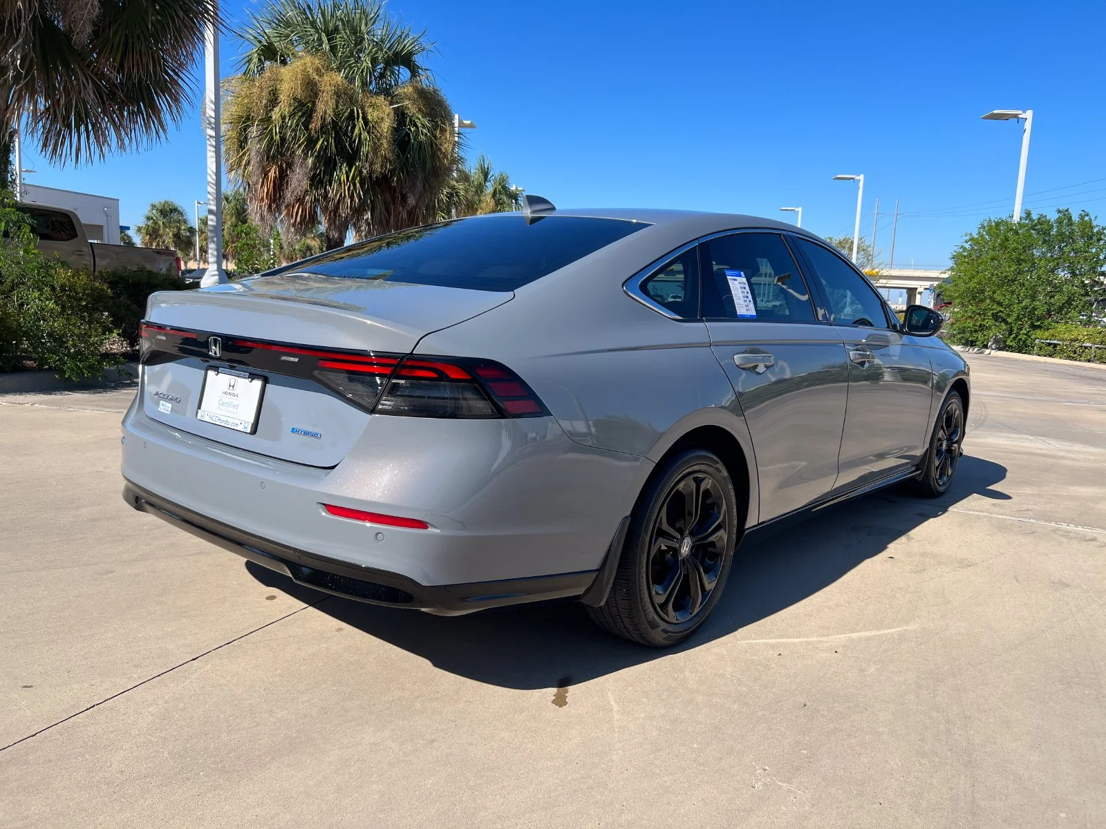Used 2025  Honda EX-L image 6