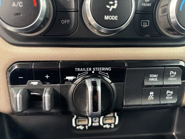 Used 2022 White Ram Laramie image 35