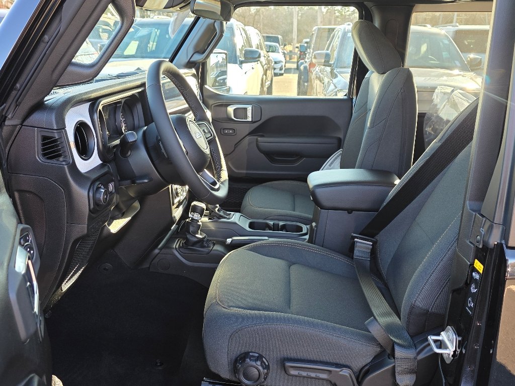 New 2026 Black Clear-Coat Exterior Paint Jeep Sport S image 15