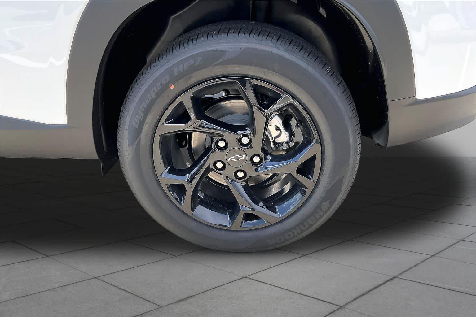 2026 Chevrolet Trax LT - Photo 12