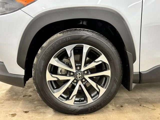 Used 2025 Silver Toyota XLE image 9