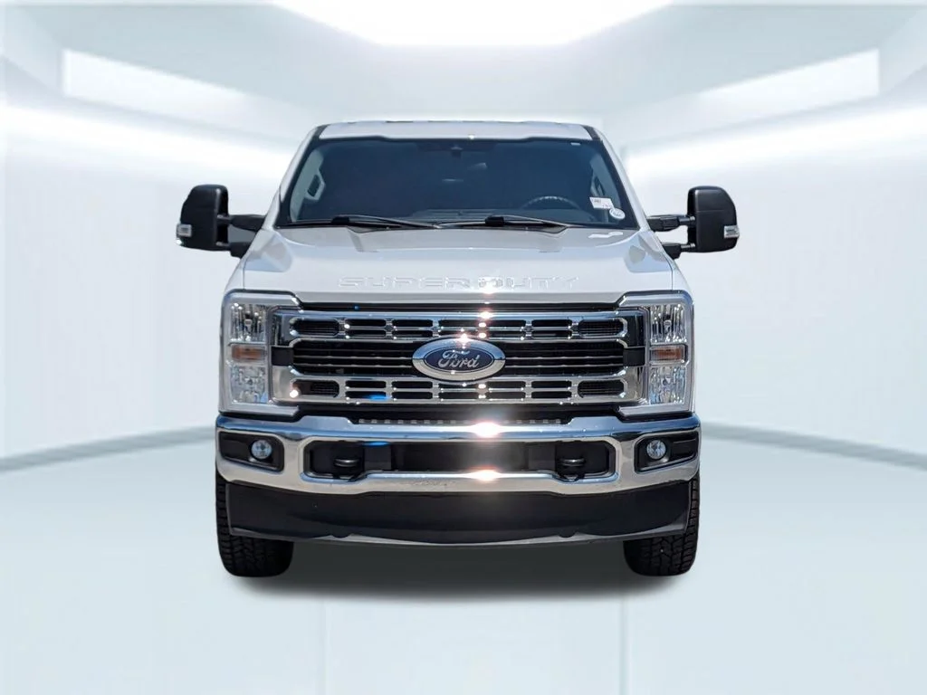 Used 2024 White Ford XLT image 10
