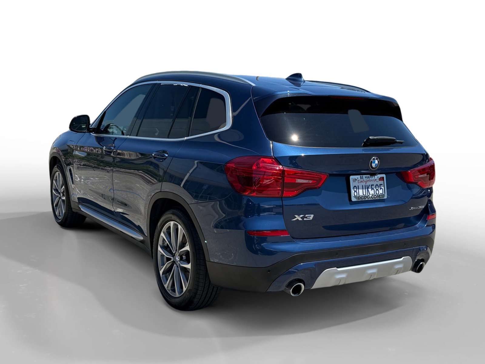 Used 2019 Phytonic Blue Metallic BMW xDrive30i image 3