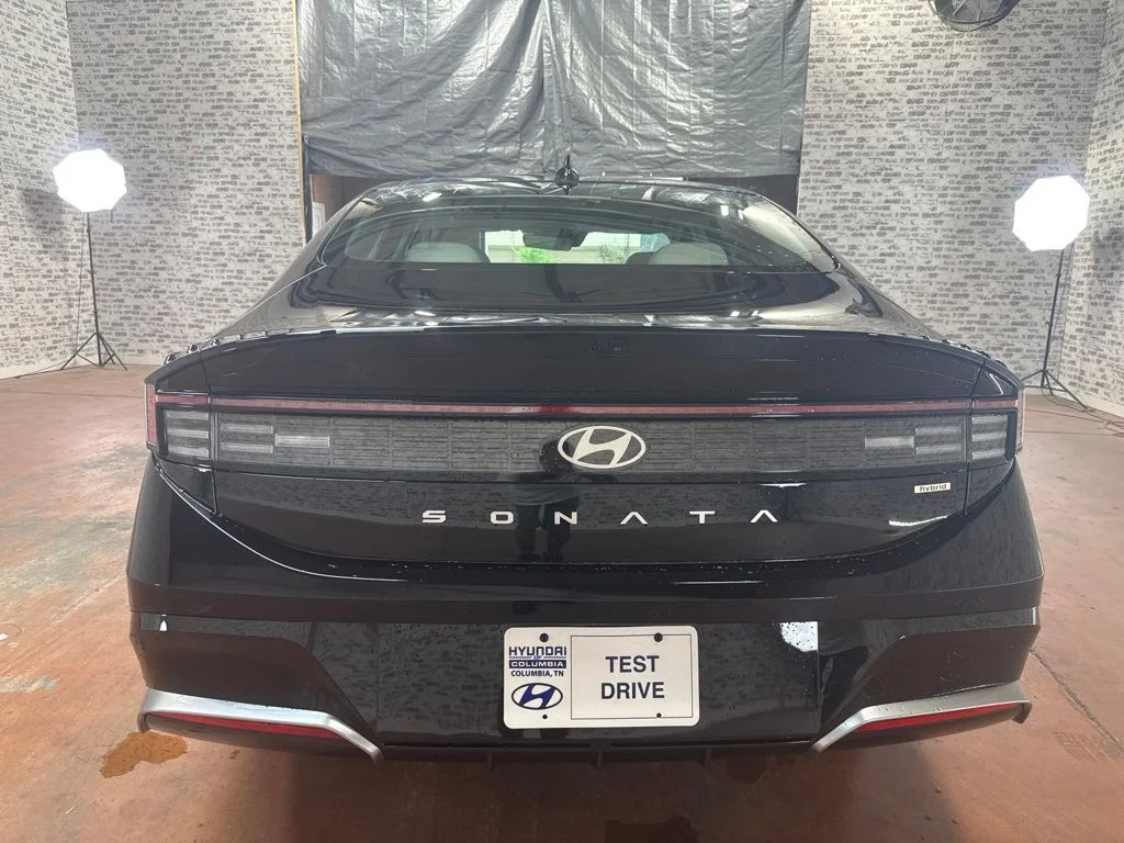 New 2026 Abyss Black Hyundai SEL image 6