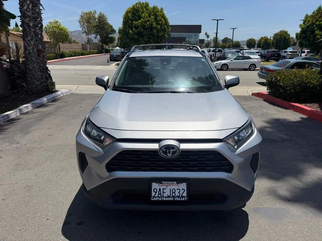 Used 2022 Silver Toyota LE image 2