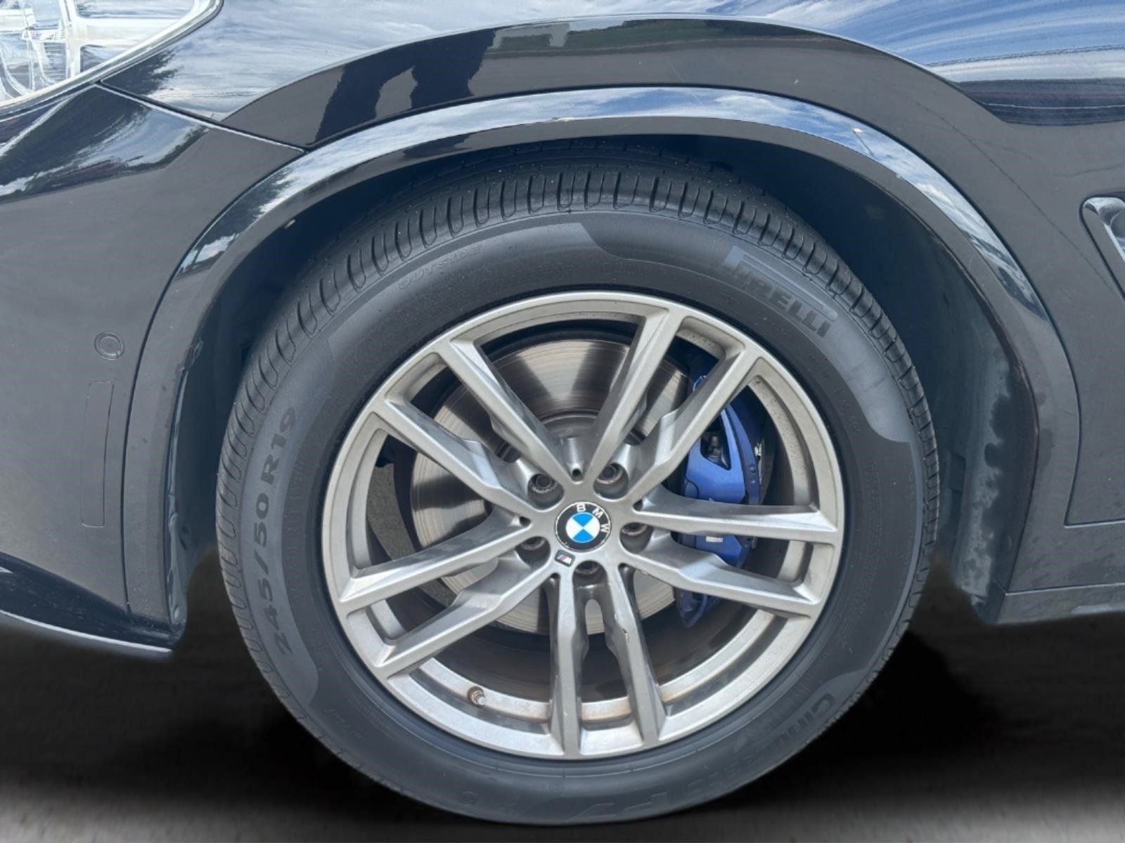 Used 2019 Black Sapphire Metallic BMW M40i image 2