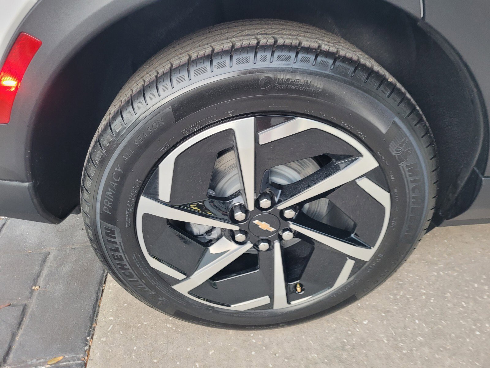 2026 Chevrolet Equinox EV 2LT - Photo 10