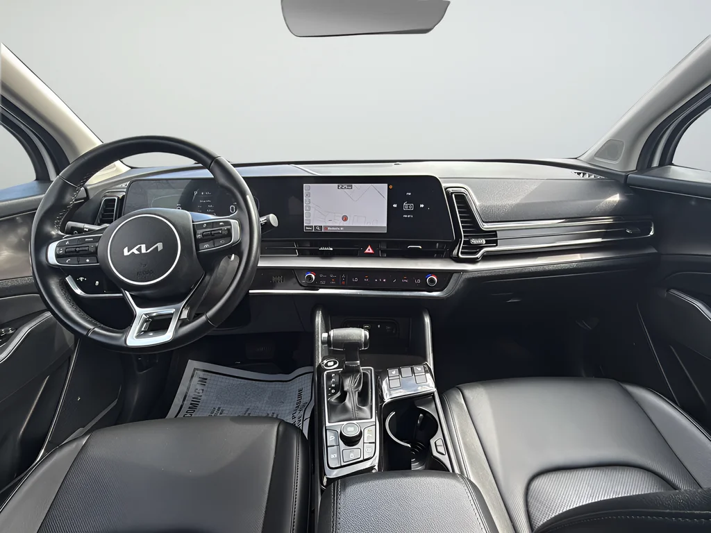 Used 2023 White Kia EX image 20