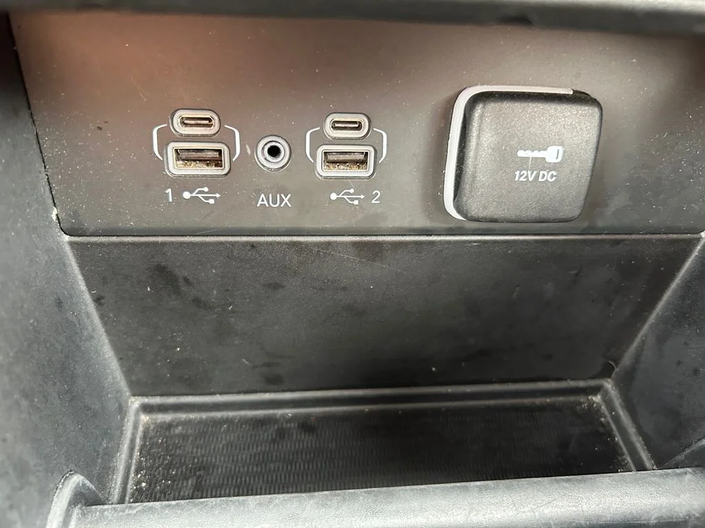 Used 2023 Silver Jeep Limited image 30