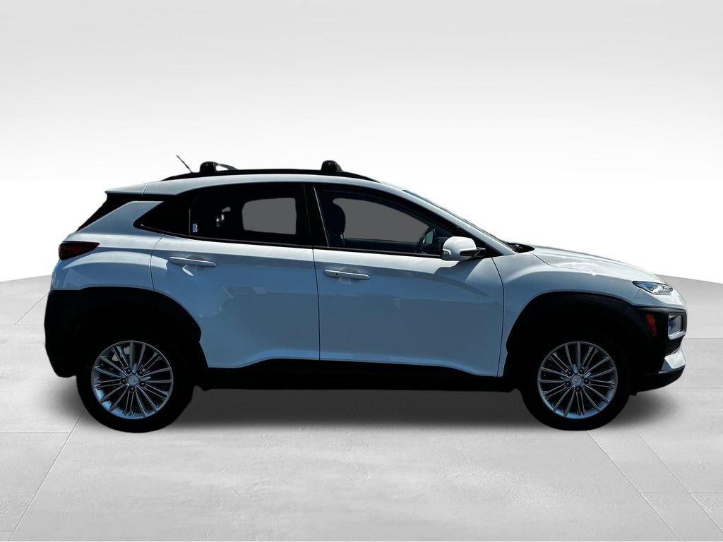 Used 2021 White Hyundai SEL image 5