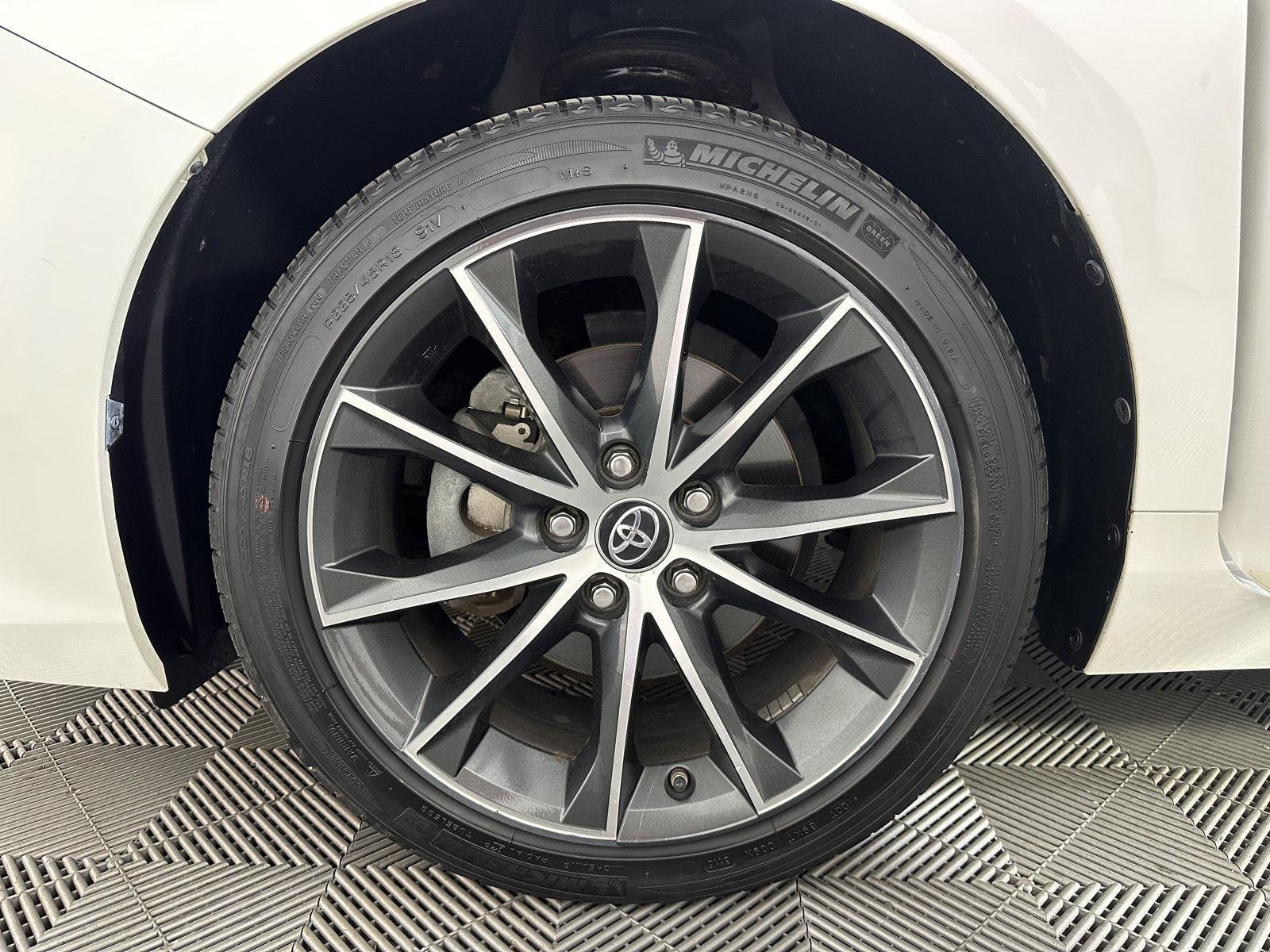 Used 2017 Blizzard Pearl Toyota XSE image 19