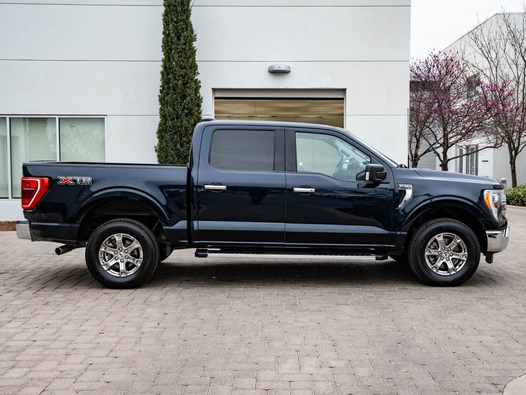 Used 2023 Antimatter Blue Metallic Ford XLT image 11