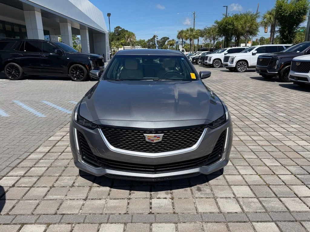 Used 2020 Steel Metallic Cadillac Luxury image 4