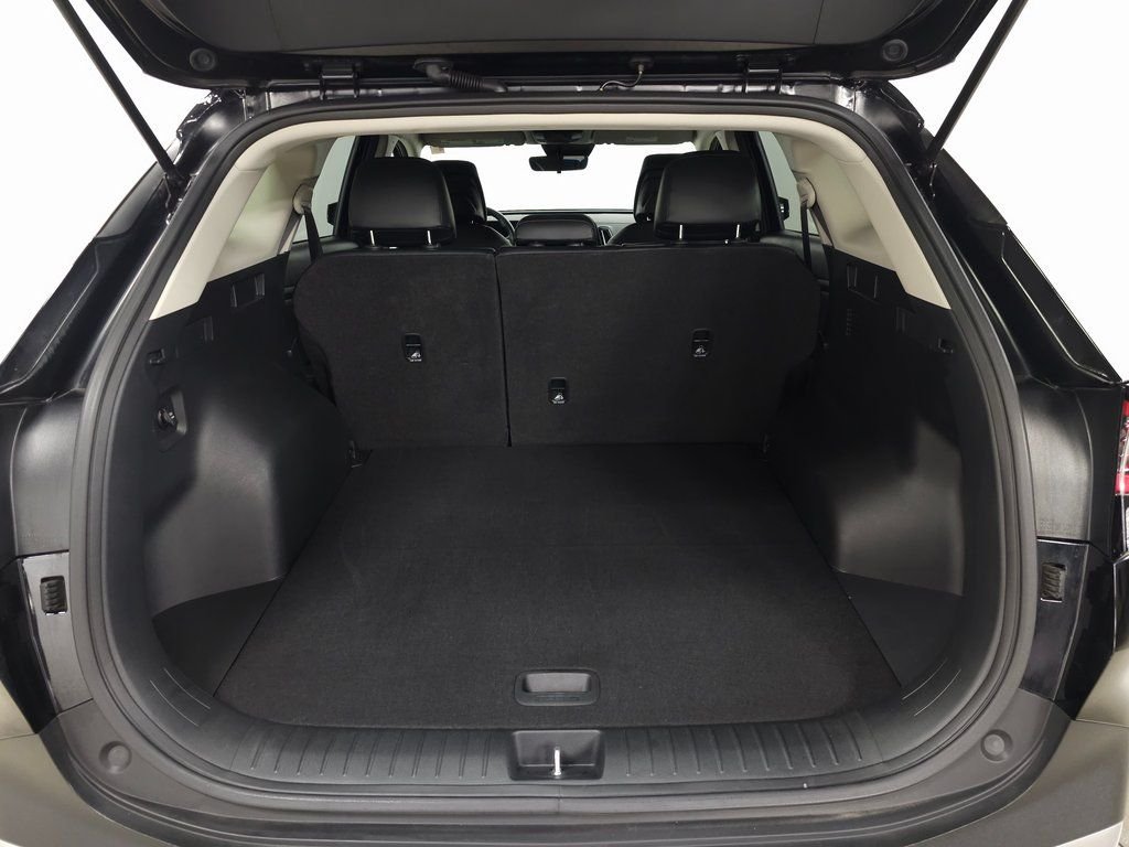 Used 2023 Ebony Black Kia EX image 8