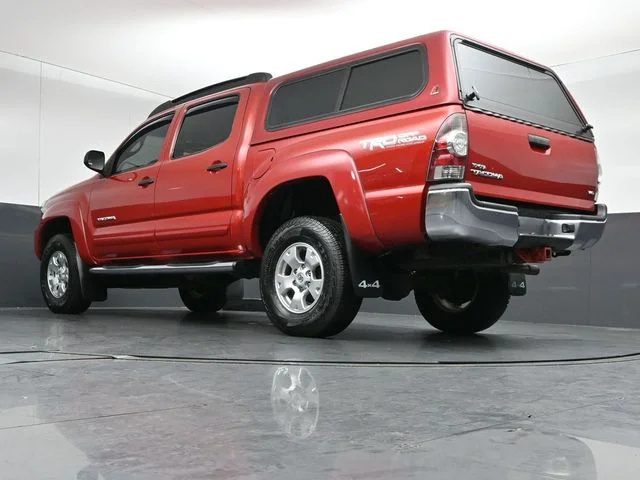 Used 2013 Red Toyota Base image 38