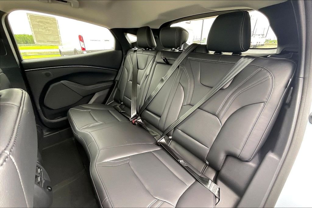 New 2026 Glacier Gray Metallic Tri-coat Ford Premium image 21