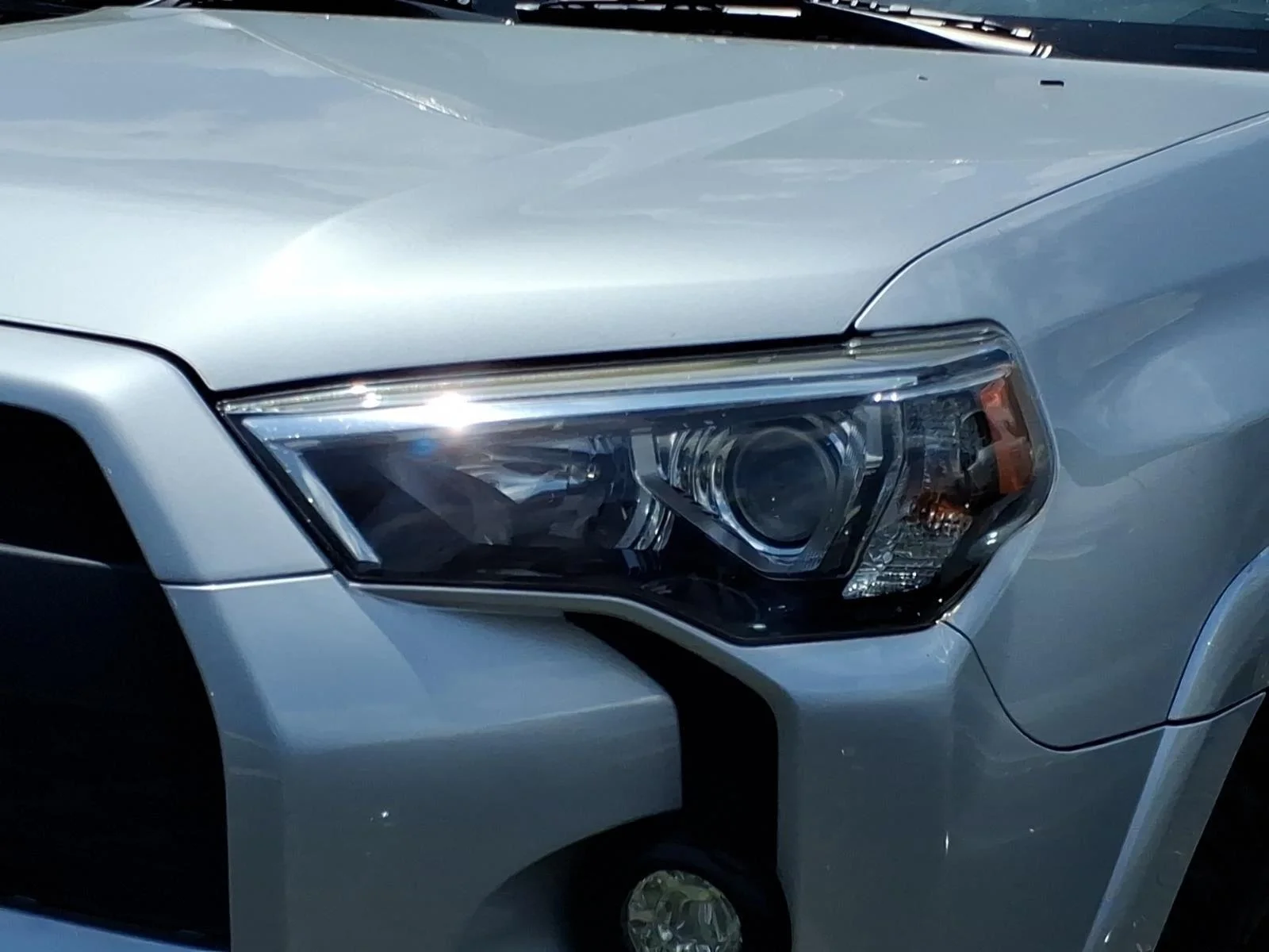 Used 2019 Classic Silver Metallic Toyota SR5 Premium image 2
