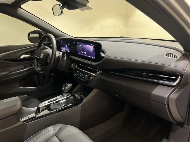 2025 Buick Envista Sport Touring - Photo 24