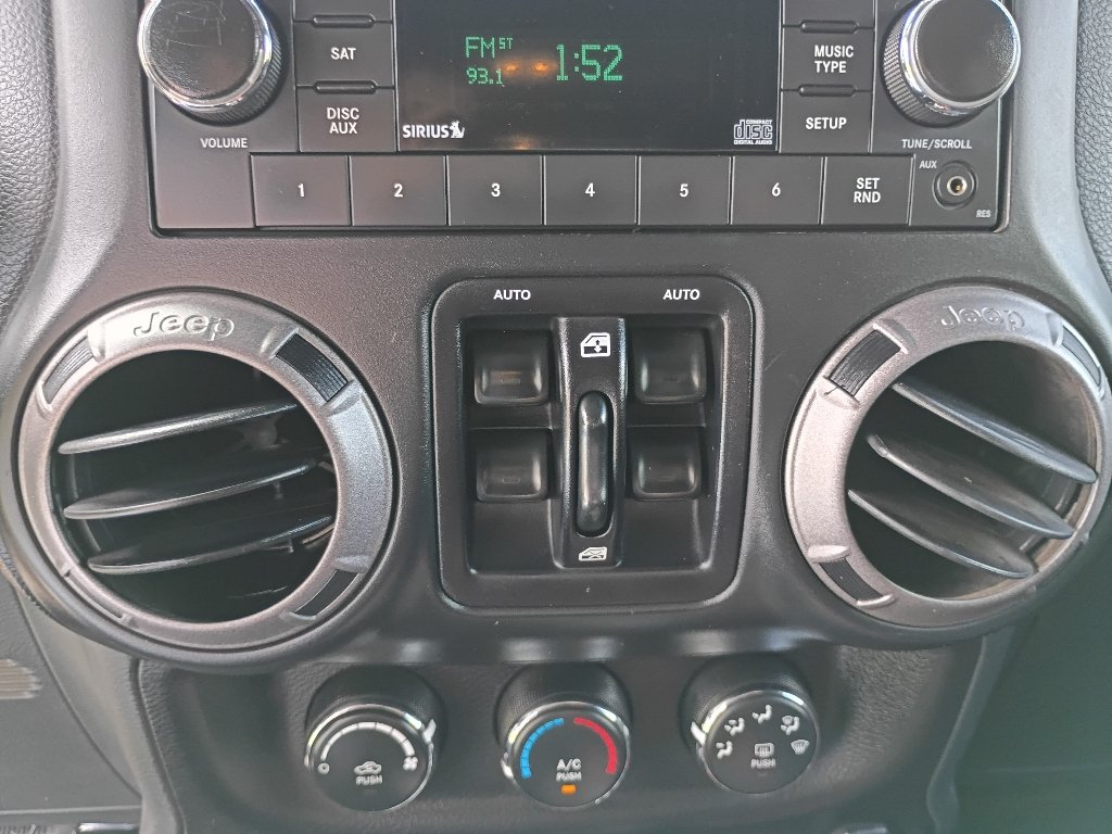 Used 2016 Black Clearcoat Jeep Sport image 28