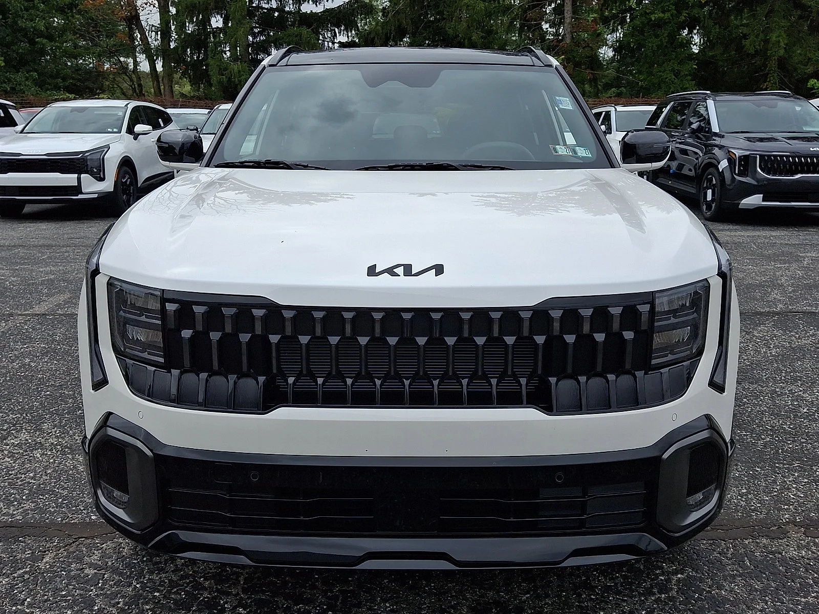 New 2027 White Kia X-Line S image 3