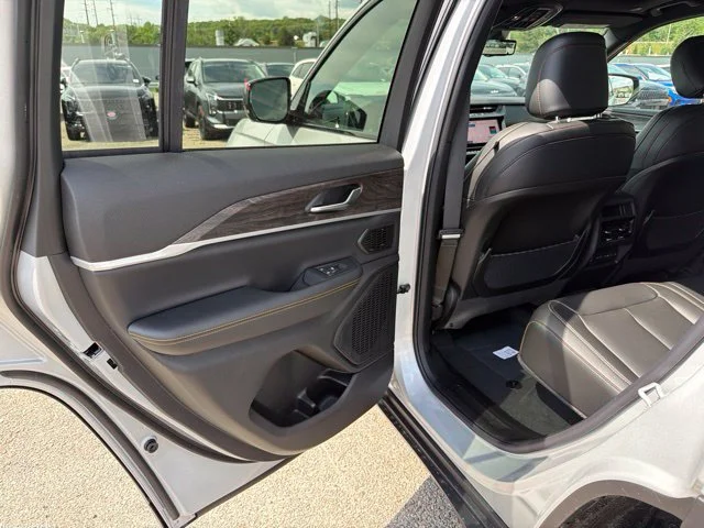 New 2026 Silver Jeep  image 12