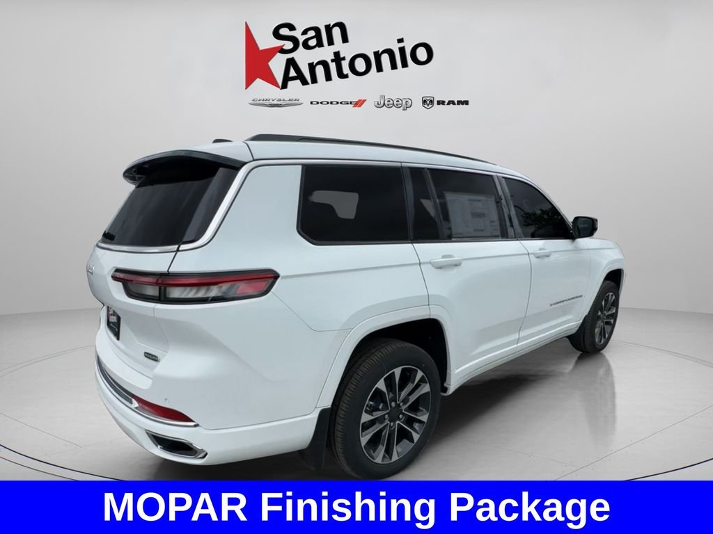 New 2025 Bright White Clear-Coat Exterior Paint Jeep Overland image 16