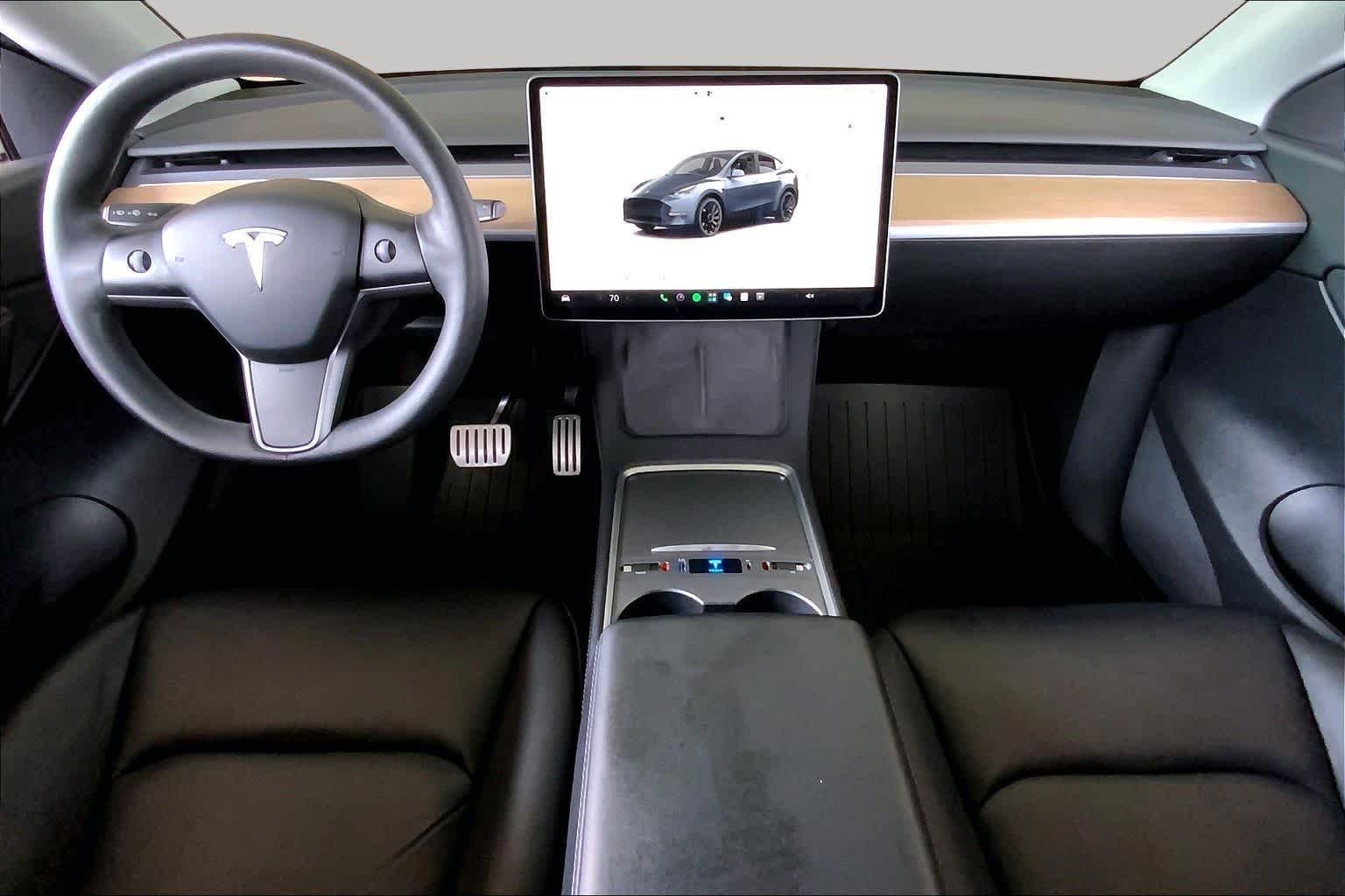 Used 2022 Deep Blue Metallic Tesla Performance image 14