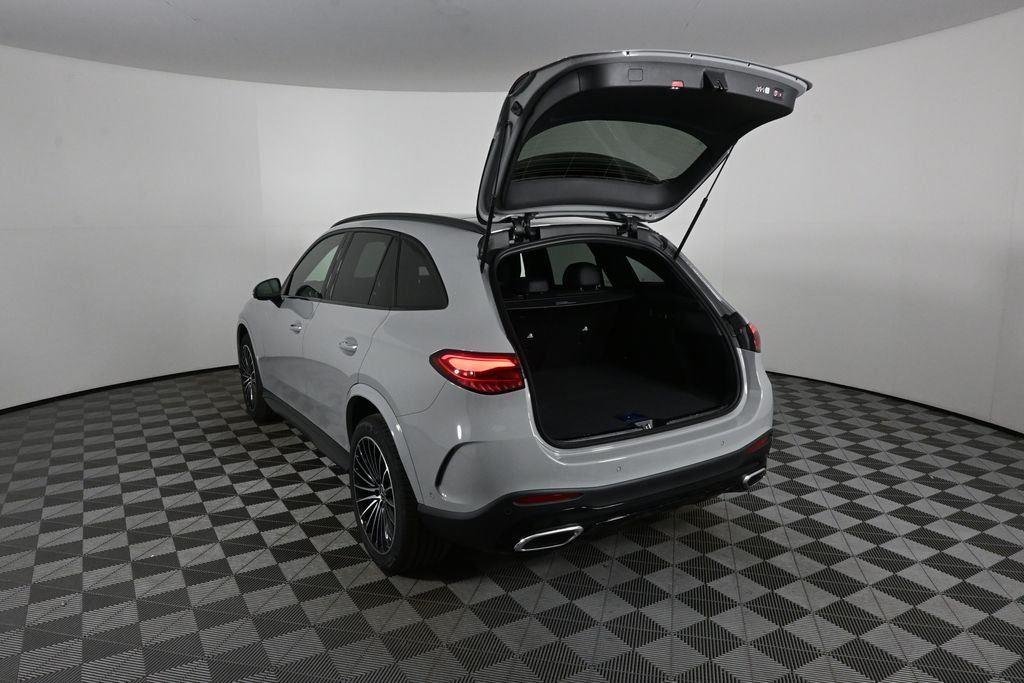 New 2026 MANUFAKTUR Alpine Grey Mercedes-Benz GLC 300 image 32