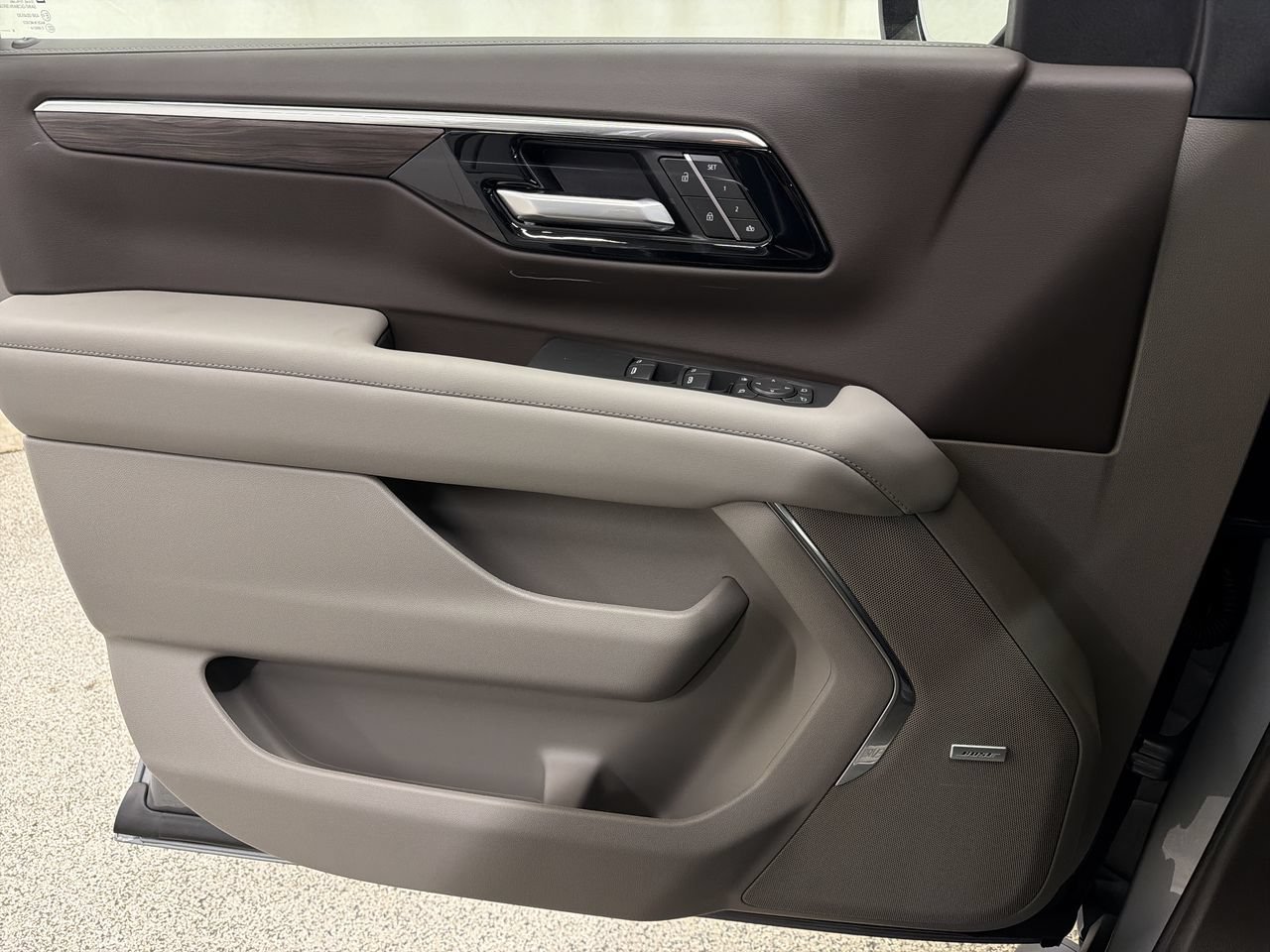 2026 Chevrolet Tahoe Z71 - Photo 18