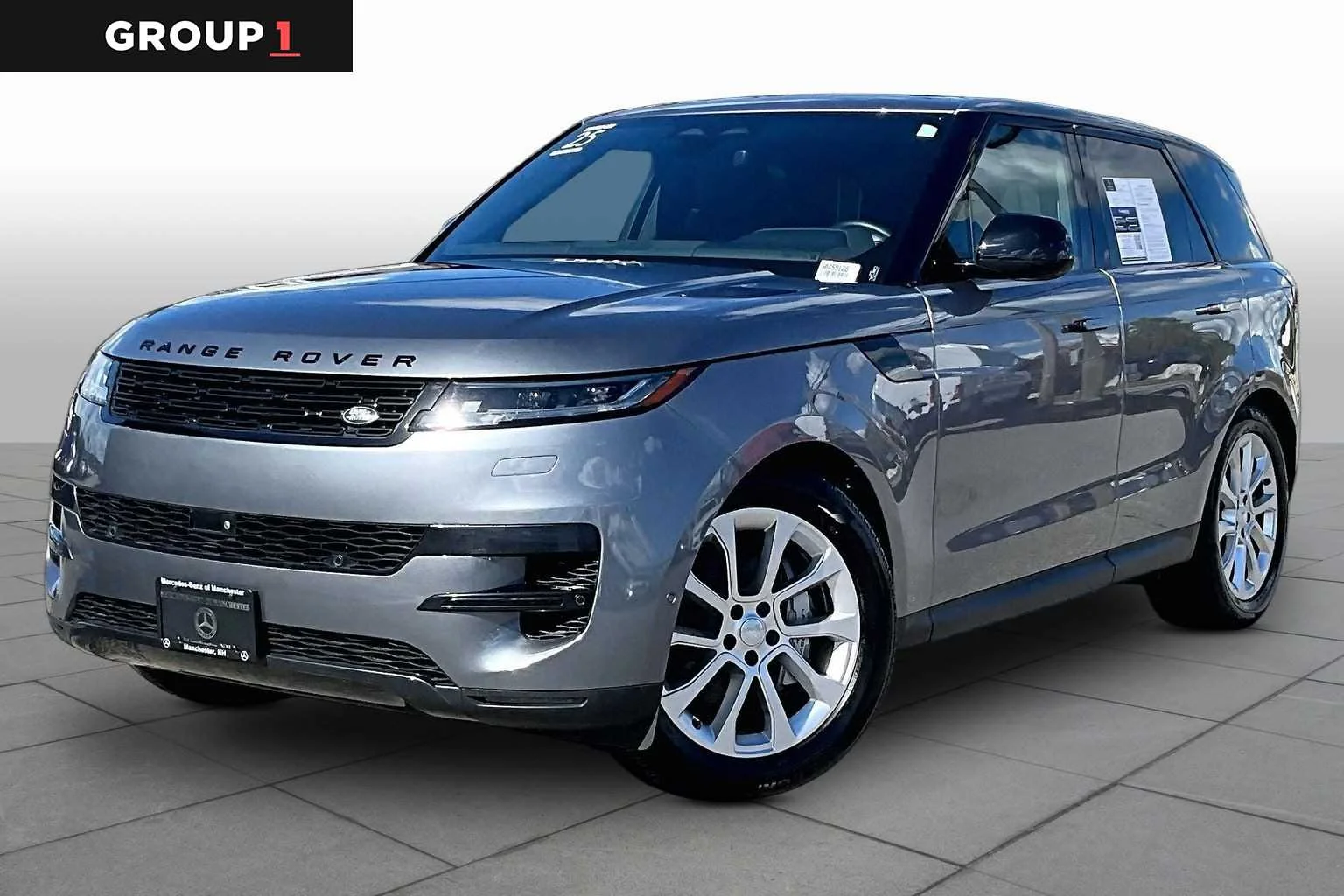 2025 Land Rover Range Rover Sport SE