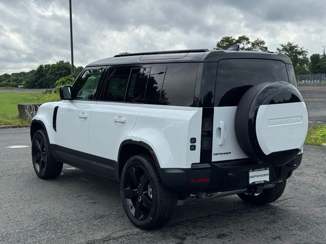 New 2026 Fuji White Land Rover S image 3