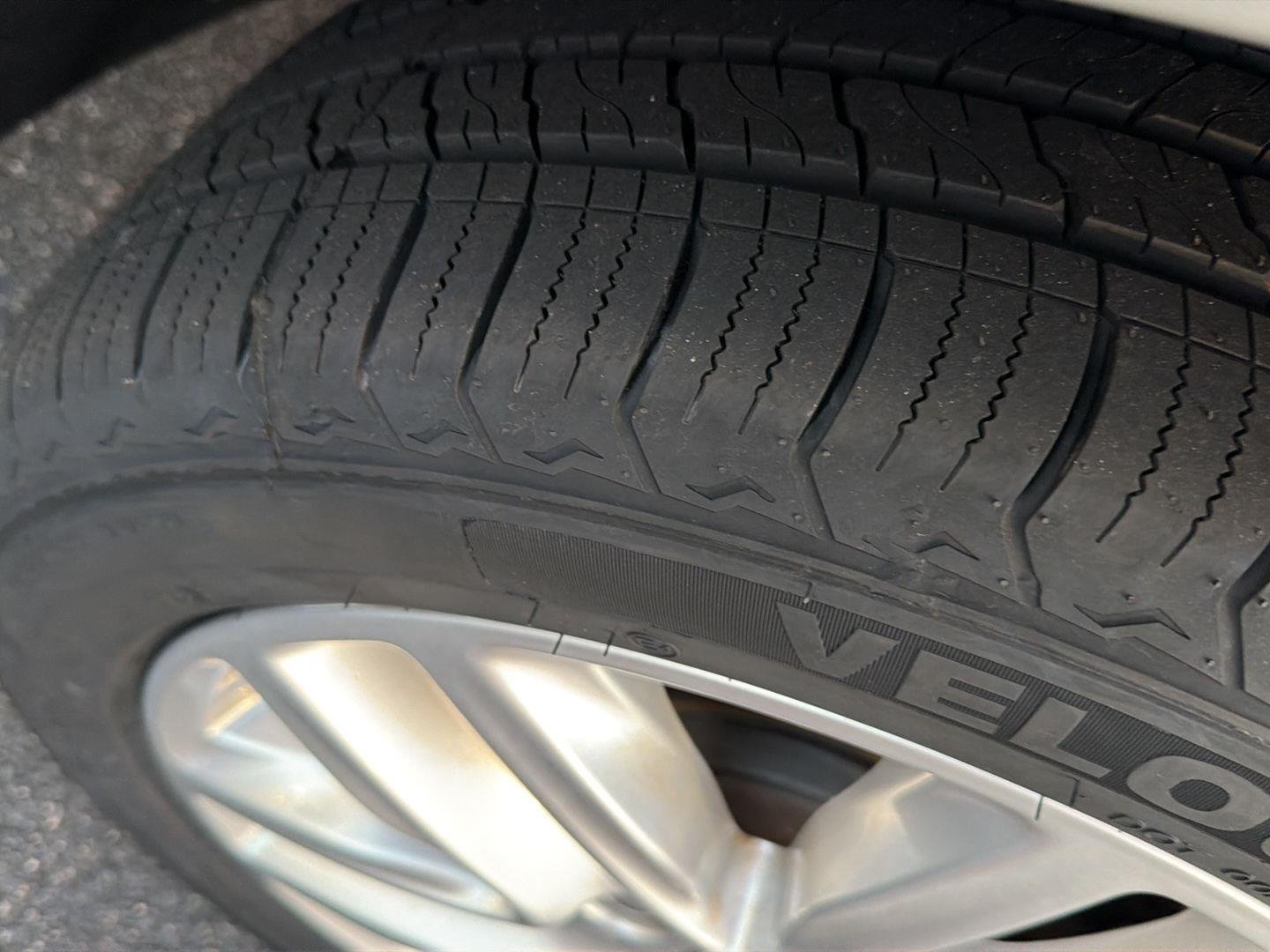 Used 2019 Galaxy Silver Metallic Buick Premium II image 42