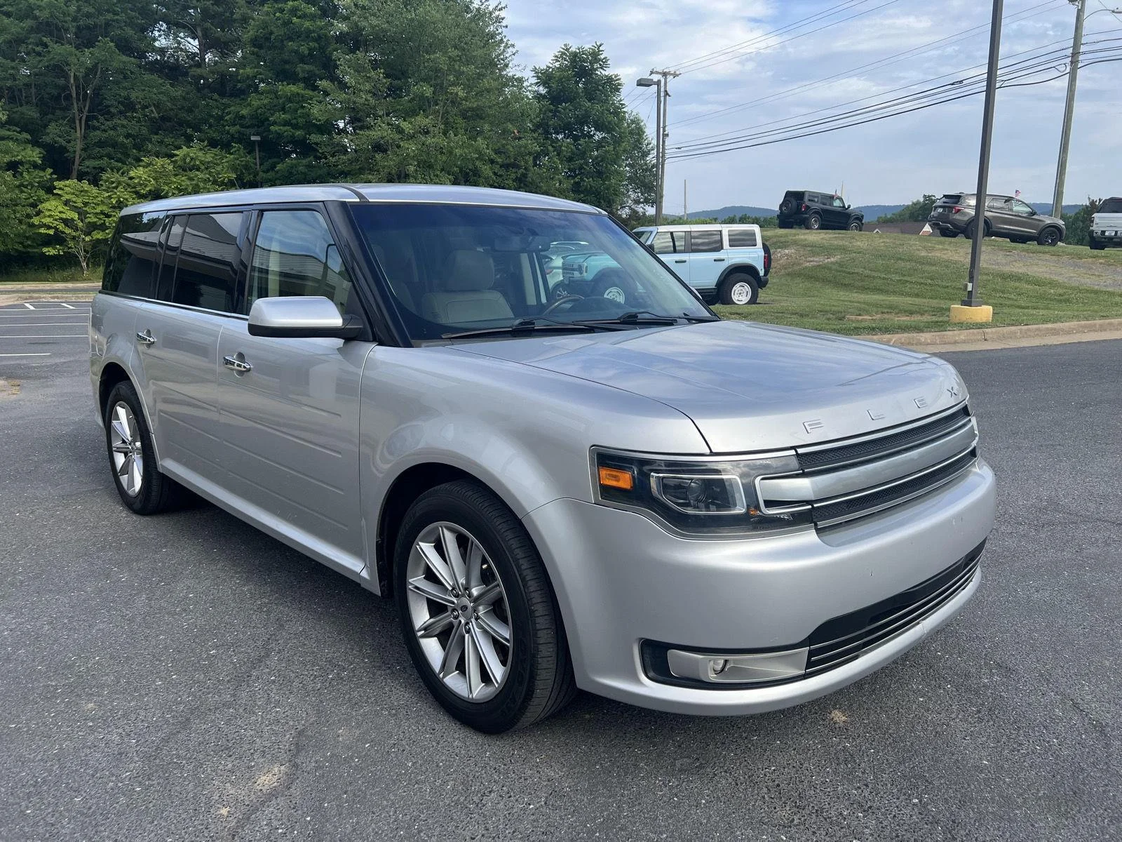 Used 2019 Ingot Silver Ford Limited image 6