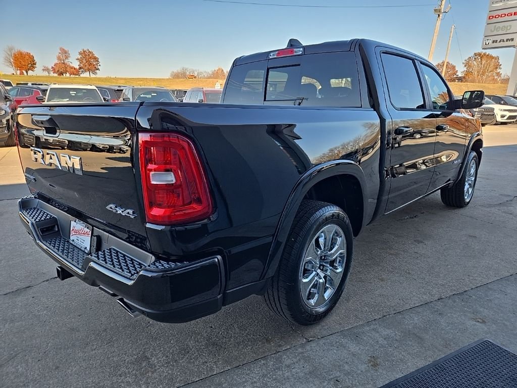 New 2026 Diamond Black Crystal Pearl-Coat Exterior Paint RAM Big Horn/Lone Star image 11