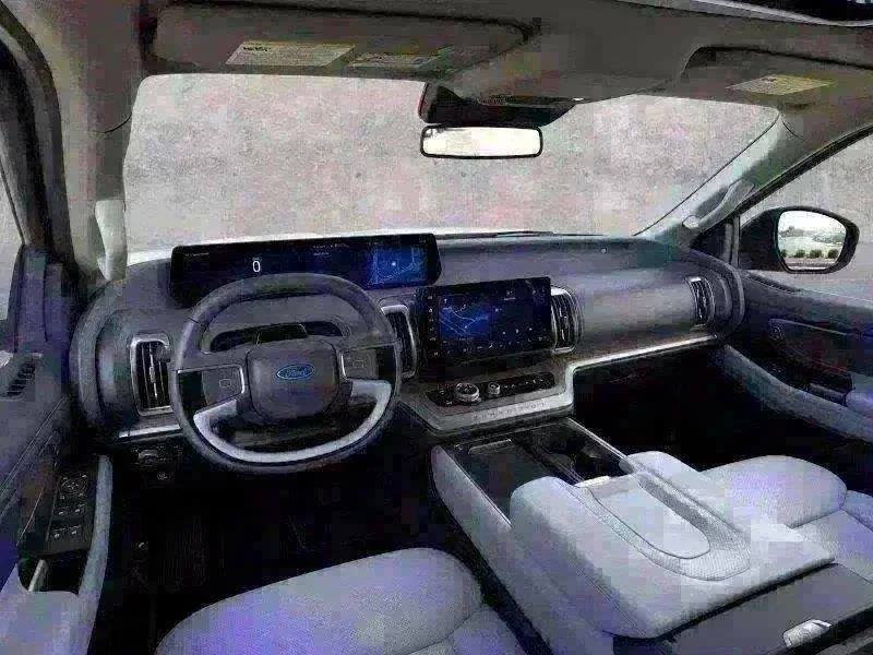 New 2025 Star White Ford Platinum image 60