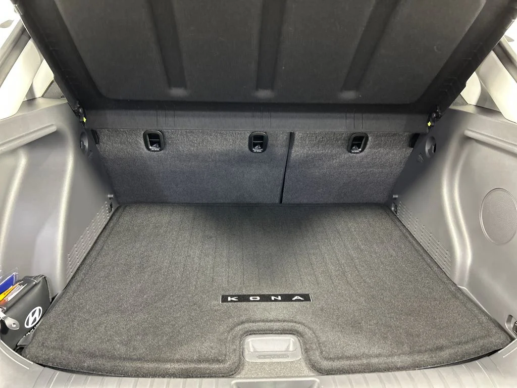 Used 2024 White Hyundai Limited image 21