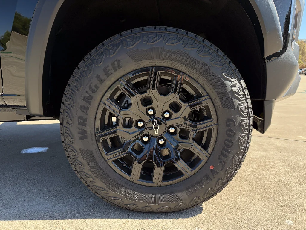 New 2026 Black Chevrolet Trail Boss image 8
