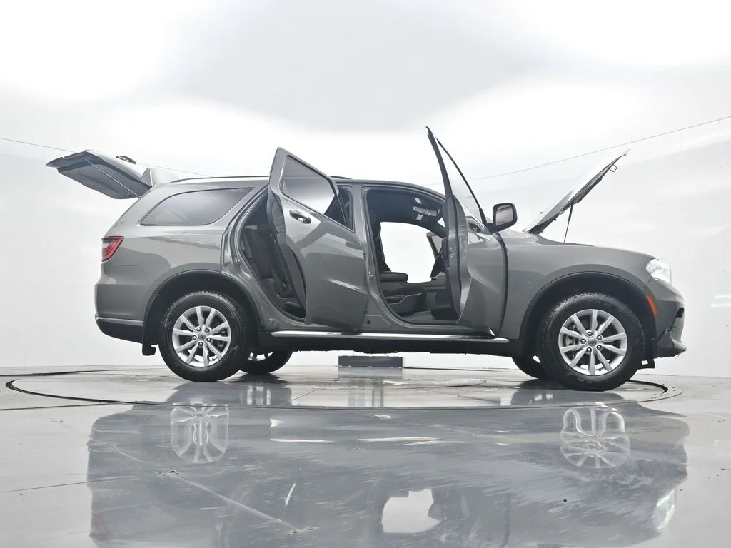 Used 2023 Gray Dodge SXT image 43