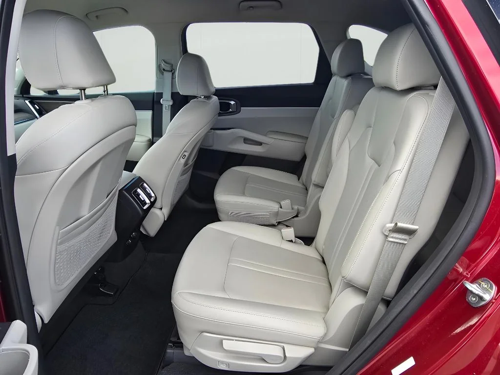 Used 2022 Passion Red Tintcoat Kia EX image 11