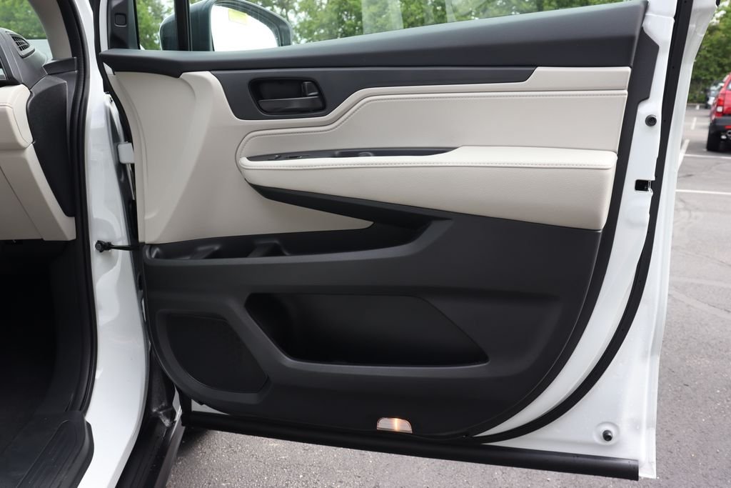 New 2026 Platinum White Pearl Honda EX-L image 20