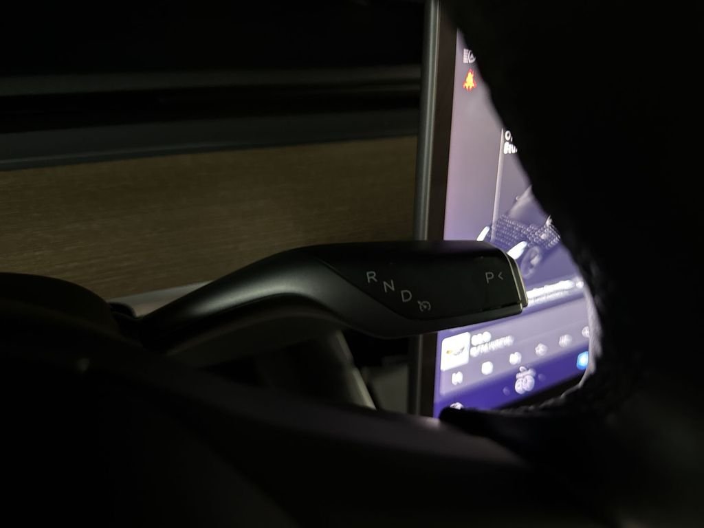 Used 2020 White Tesla Standard Range Plus image 25