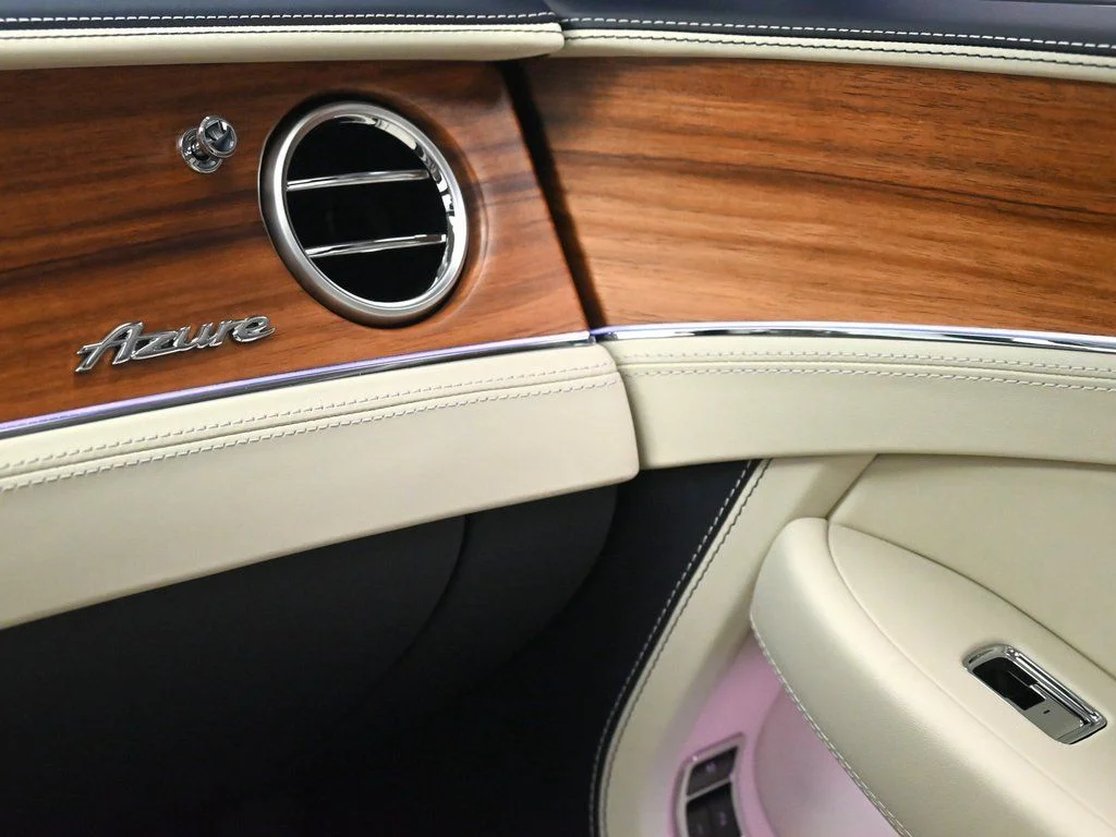 New 2026 Dark Sapphire Bentley  image 30