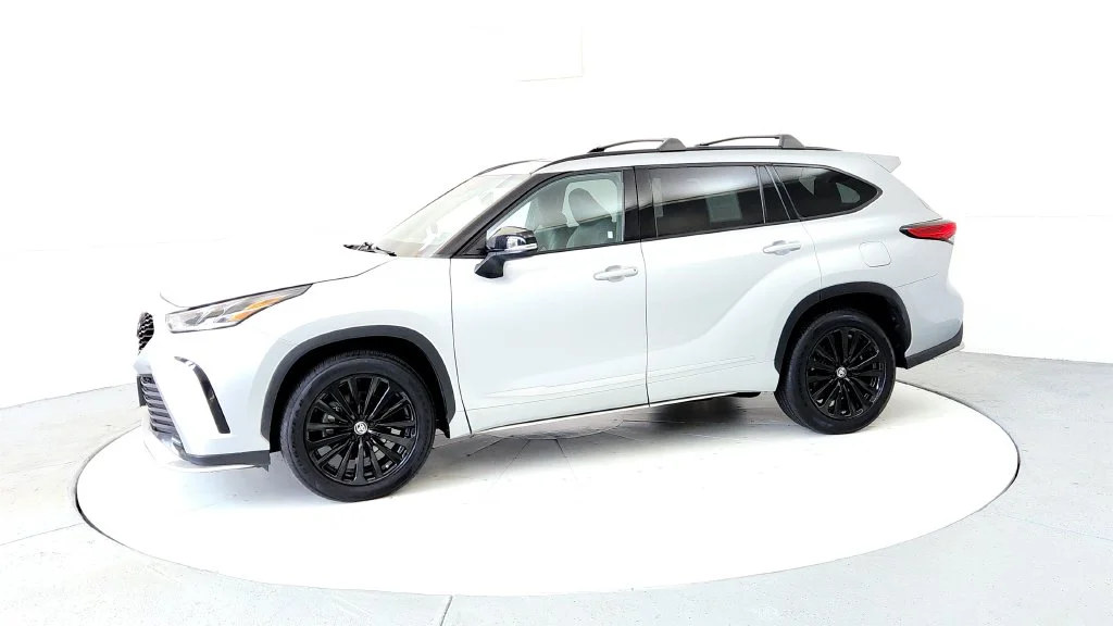 Used 2023 Silver Toyota XSE image 3