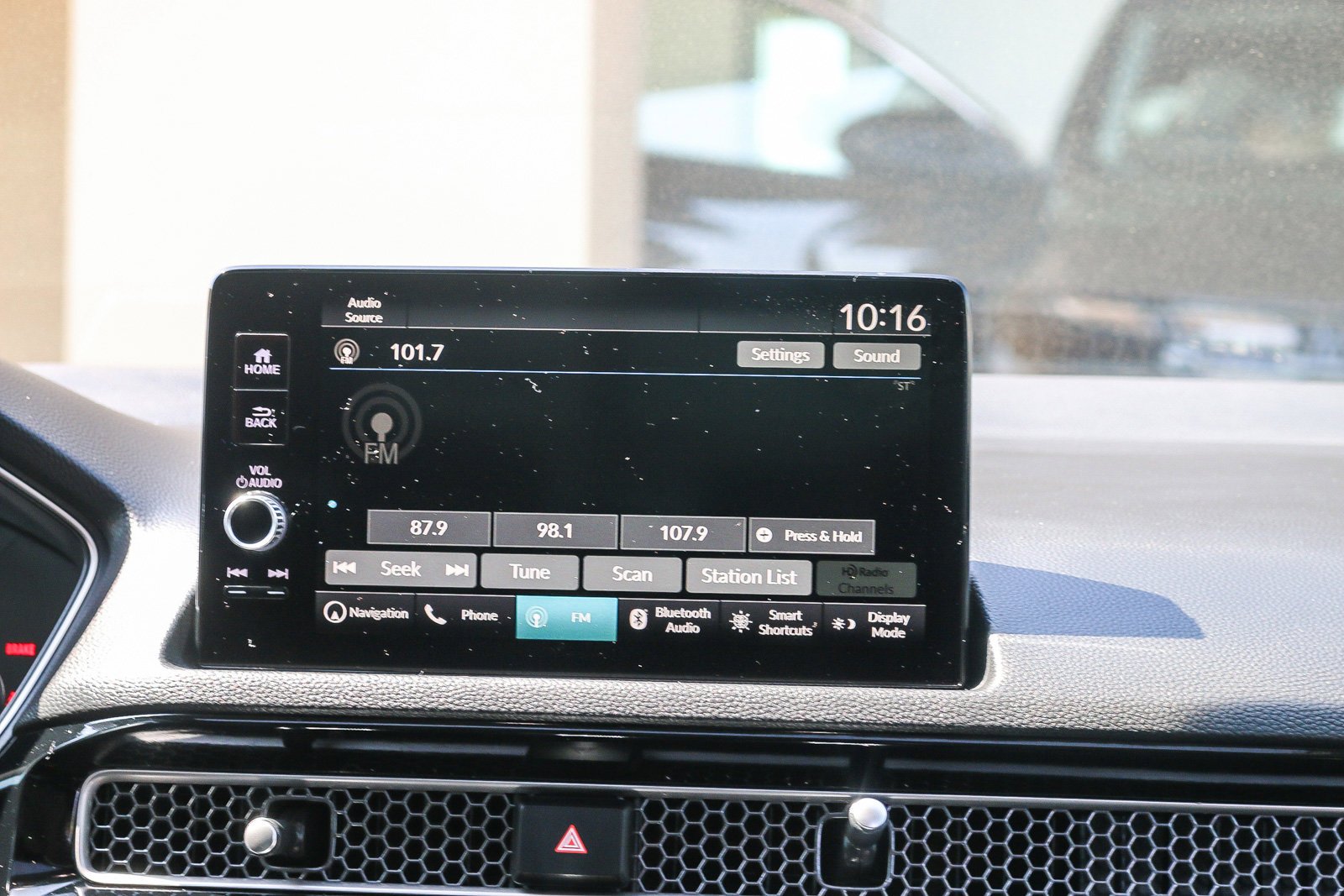 2022 Honda Civic Touring - Photo 14