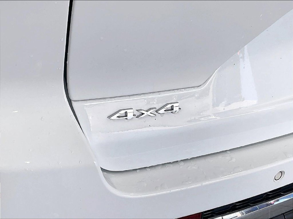 Used 2022 White Jeep Limited image 28