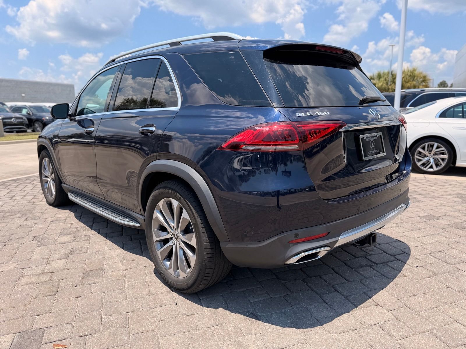 Used 2020 Lunar Blue Metallic Mercedes-Benz GLE 450 image 11